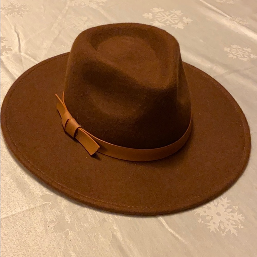 Fashion hat